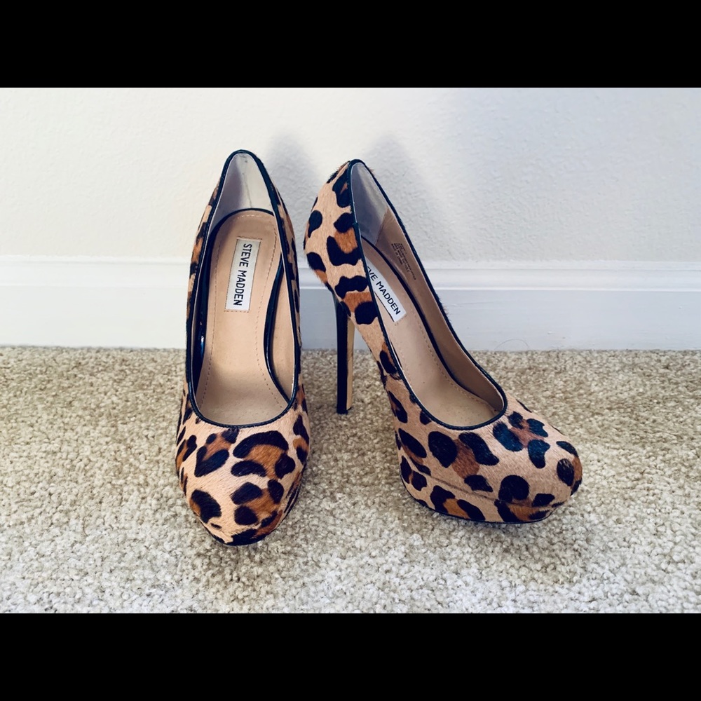 Shoes - Picture 1 of 4